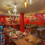 Exquis Hotel 3*